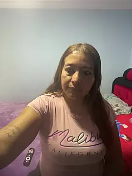 Bellamoretii5 online show from June 30, 7:37 pm