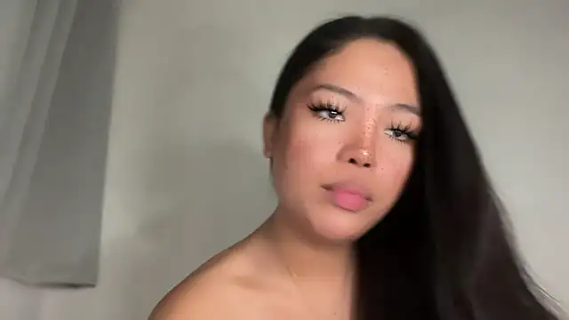 evabuntog online show from December 19, 4:03 pm