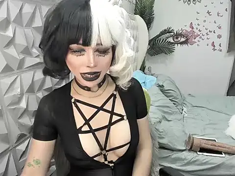 janecomander online show from April 1, 1:41 pm