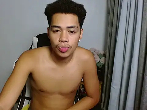 curlyasian njxx online show from May 24, 4:28 am