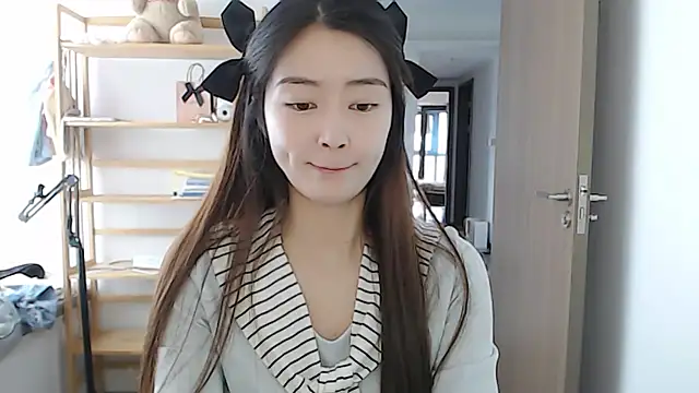 Snapshot of Mimi-cnbaby chatting on April 4, 6:44 am Mimi-cnbaby online show from April 4, 6:44 am