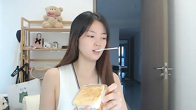 Snapshot of Mimi-cnbaby chatting on May 7, 8:52 am Mimi-cnbaby online show from May 7, 8:52 am
