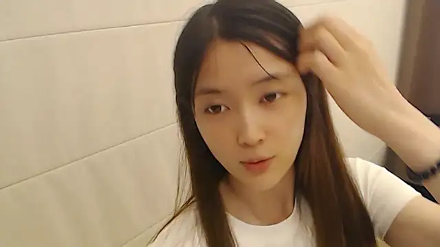 Snapshot of Mimi-cnbaby chatting on May 14, 1:40 pm Mimi-cnbaby online show from May 14, 1:40 pm