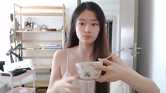 Snapshot of Mimi-cnbaby chatting on May 17, 2:53 am Mimi-cnbaby online show from May 17, 2:53 am