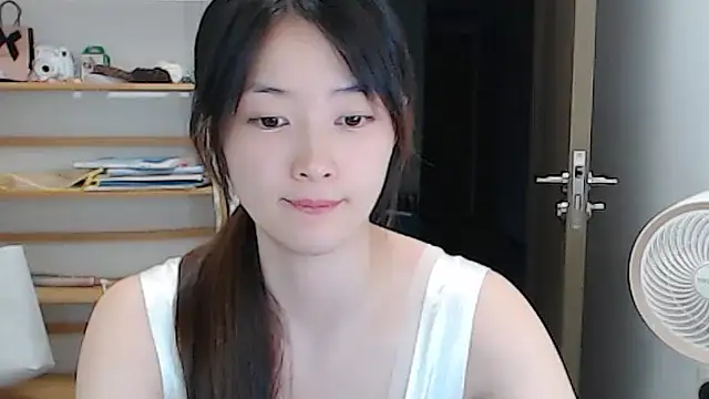 Snapshot of Mimi-cnbaby chatting on May 17, 2:57 pm Mimi-cnbaby online show from May 17, 2:57 pm