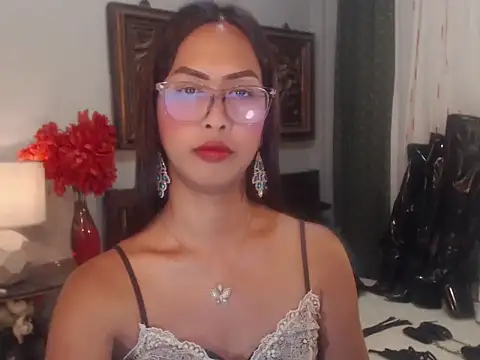 Nathalieheartt online show from August 2, 1:42 pm