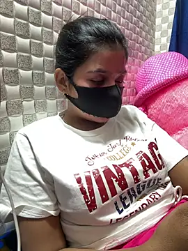 Hot Jaanvi  online show from March 6, 5:20 pm