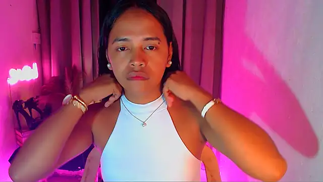 Lorainnelustts online show from January 18, 4:16 am