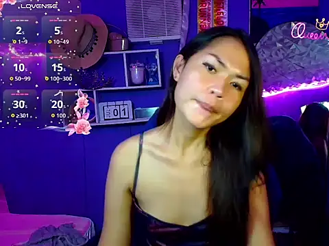 urgirljane online show from June 30, 5:25 pm
