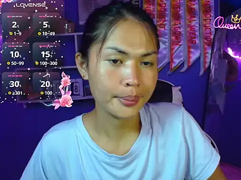 urgirljane online show from July 8, 3:49 pm