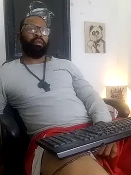 Snapshot of King_Malik chatting on November 10, 10:36 am King Malik online show from November 10, 10:36 am