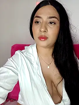 VALENTINA ROUSE  online show from April 5, 8:39 pm