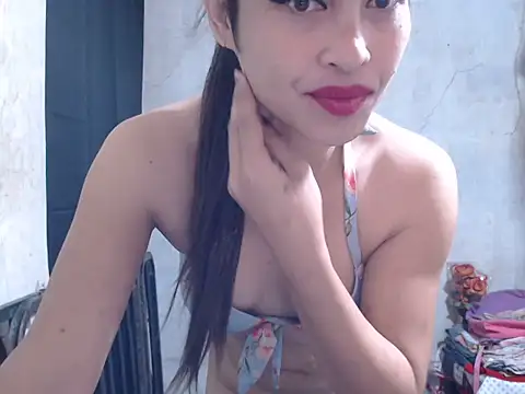 Snapshot of Wiynwyn_Delamerced1989 chatting on July 16, 12:16 am Wiynwyn Delamerced1989 online show from July 16, 12:16 am