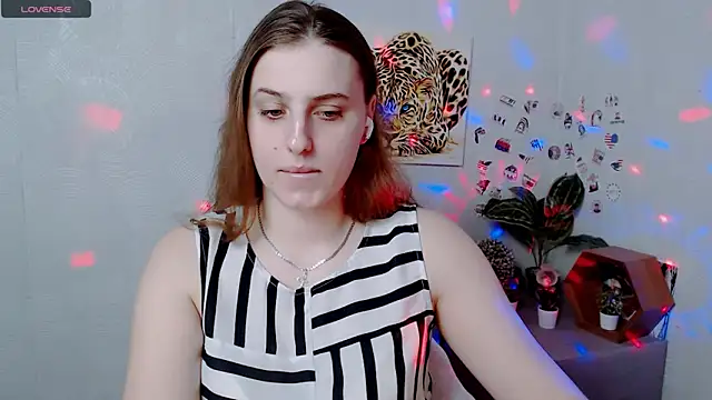 AmandaDimond  online show from February 21, 1:56 pm