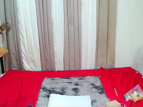 Snapshot of Savanna_White chatting on November 10, 10:36 am Savanna White online show from November 10, 10:36 am