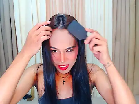 Snapshot of Savanna_White chatting on November 18, 8:13 pm Savanna White online show from November 18, 8:13 pm