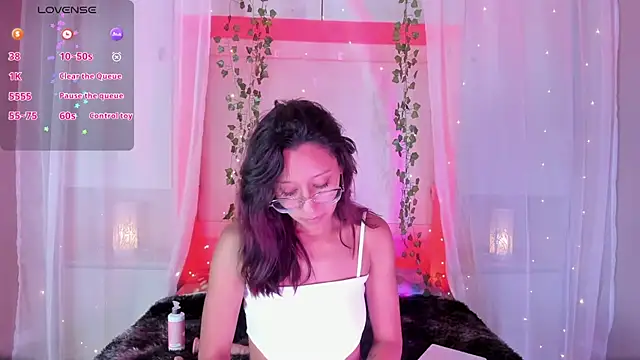 CamiGox online show from February 5, 8:35 pm