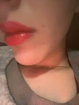 Mimisixo online show from March 31, 11:05 pm