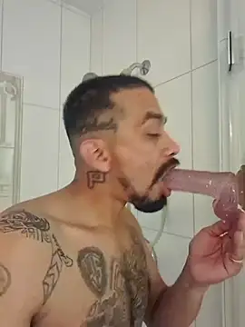 Cnutt310 online show from November 7, 4:12 am