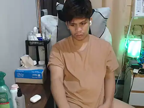 Snapshot of cumwhat_me chatting on July 17, 8:57 pm cumwhat me online show from July 17, 8:57 pm