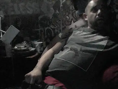 Twoslipperywhenwett online show from December 13, 11:10 pm