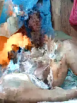 Snapshot of sexybitch_02 chatting on January 6, 12:42 pm sexybitch 02 online show from January 6, 12:42 pm