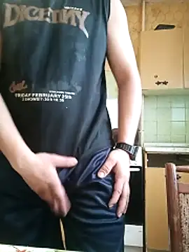 Llovlyboyyyy12 online show from March 9, 6:06 am