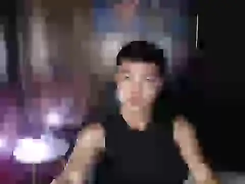 Snapshot of hotzachery chatting on April 7, 4:51 pm hotzachery online show from April 7, 4:51 pm