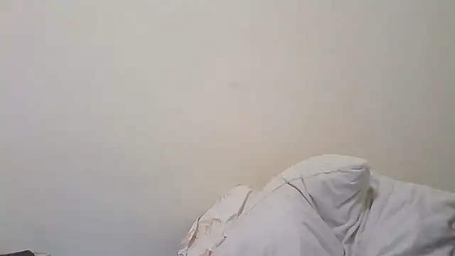 Snapshot of Maryem637048 chatting on July 12, 11:12 am Maryem637048 online show from July 12, 11:12 am