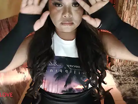 KWEen 23 online show from June 9, 1:23 pm