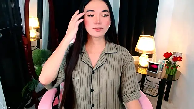 Snapshot of FantasyDorothy chatting on May 23, 8:07 am FantasyDorothy online show from May 23, 8:07 am