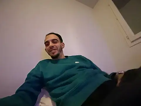 rebeu31313 online show from December 14, 3:45 am