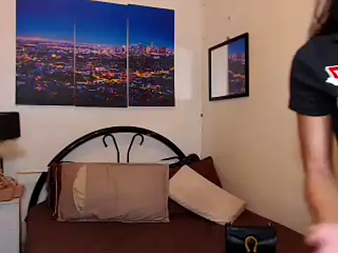 Snapshot of DAYANARAHFOX chatting on September 20, 9:10 am DAYANARAHFOX online show from September 20, 9:10 am