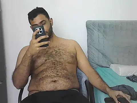 morenocabro10 online show from April 2, 9:12 pm