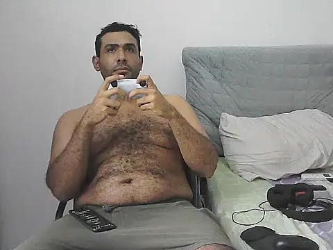 Snapshot of morenocabro10 chatting on May 2, 2:49 am morenocabro10 online show from May 2, 2:49 am
