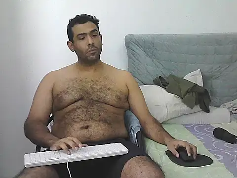 Snapshot of morenocabro10 chatting on May 2, 9:20 pm morenocabro10 online show from May 2, 9:20 pm