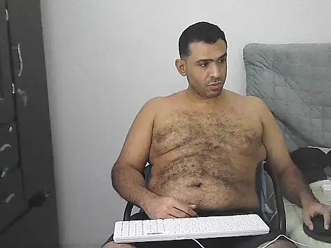 Snapshot of morenocabro10 chatting on May 10, 10:37 pm morenocabro10 online show from May 10, 10:37 pm