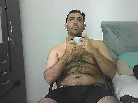 Snapshot of morenocabro10 chatting on May 30, 5:15 am morenocabro10 online show from May 30, 5:15 am