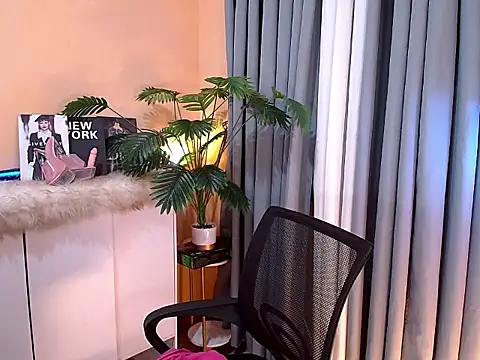 HOTkendraCumXxx online show from February 24, 10:13 am