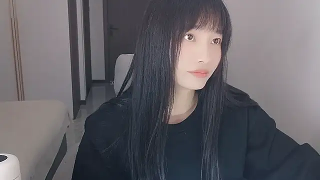 Lisa-3333 online show from March 29, 1:44 pm