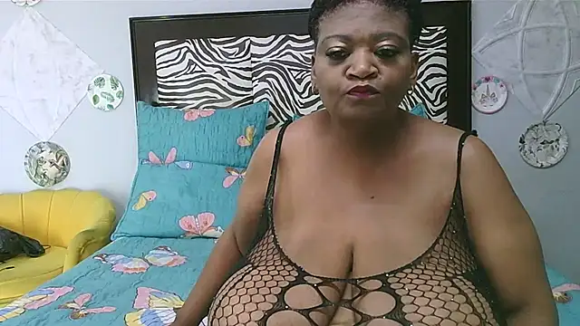 Snapshot of BUSTYKAYXX03 chatting on May 7, 3:28 pm BUSTYKAYXX03 online show from May 7, 3:28 pm
