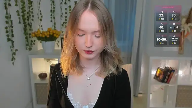 kikishyness online show from March 14, 4:12 pm