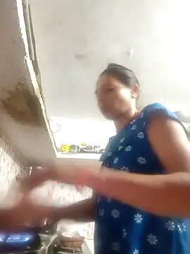 Snapshot of ISHANI-SINGH chatting on April 1, 1:17 am ISHANI-SINGH online show from April 1, 1:17 am