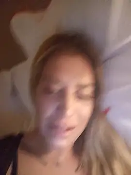 hacheacca online show from April 8, 9:15 pm