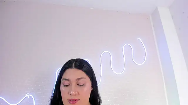 Snapshot of missweetpeach chatting on November 9, 5:33 pm missweetpeach online show from November 9, 5:33 pm