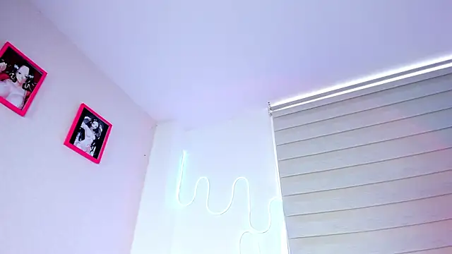 Snapshot of missweetpeach chatting on January 15, 8:34 pm missweetpeach online show from January 15, 8:34 pm