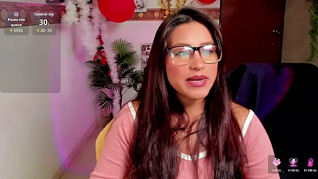 Cameroon-Diaz online show from February 18, 1:51 pm