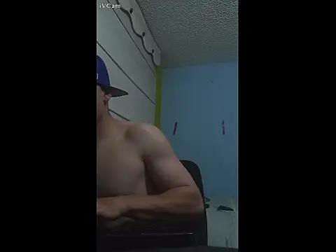 Snapshot of Saantiiagoooo chatting on April 13, 6:08 am Saantiiagoooo online show from April 13, 6:08 am