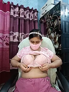 Snapshot of Cute_Faria chatting on June 18, 1:48 pm Cute Faria online show from June 18, 1:48 pm