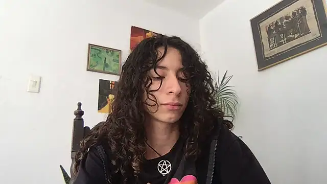 camille delrey online show from November 23, 6:08 pm